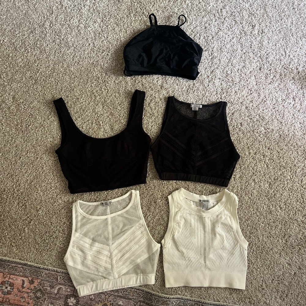 5 Forever 21 Crop Tank Yoga Tops Set - Black & White XS